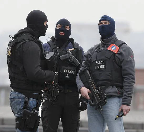 Blue/Grey Belgian Balaclava - Image 5