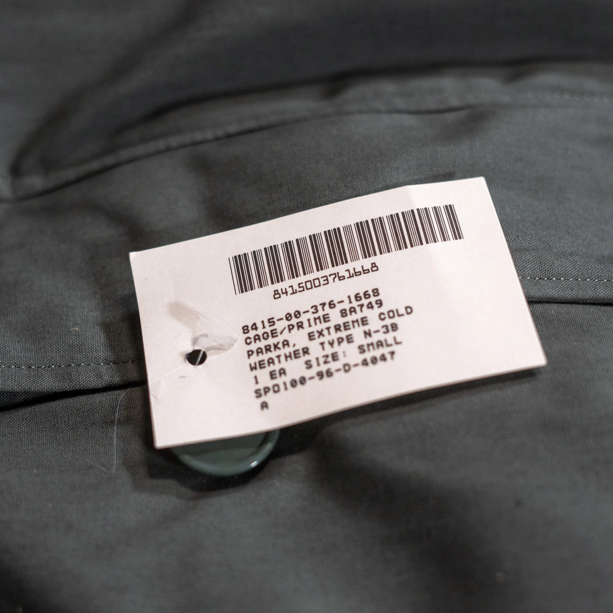 Deadstock USAF N-3B Extreme Cold Weather Parka - Image 3