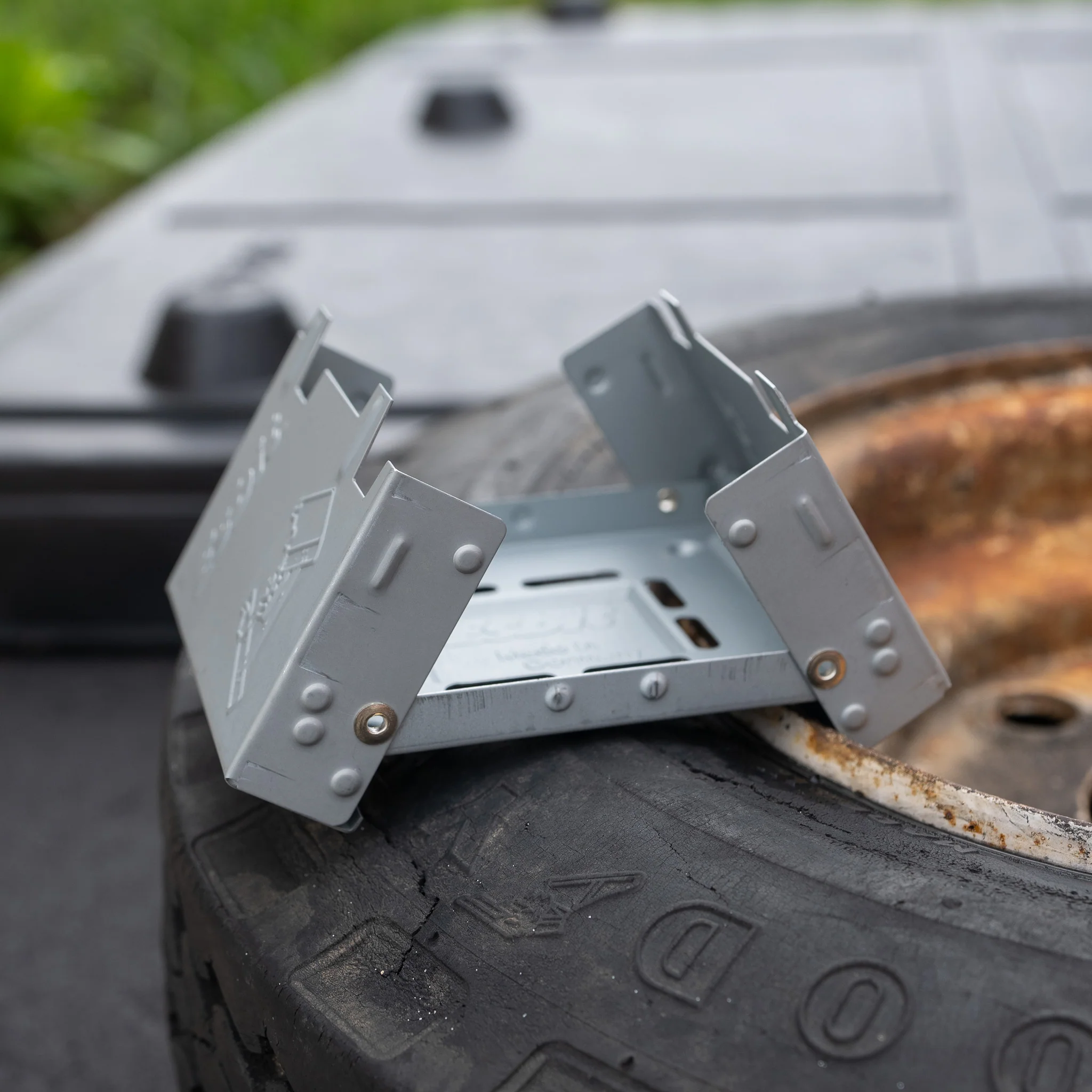 Esbit Folding Pocket Stove w/Solid Fuel Tablets - Image 2