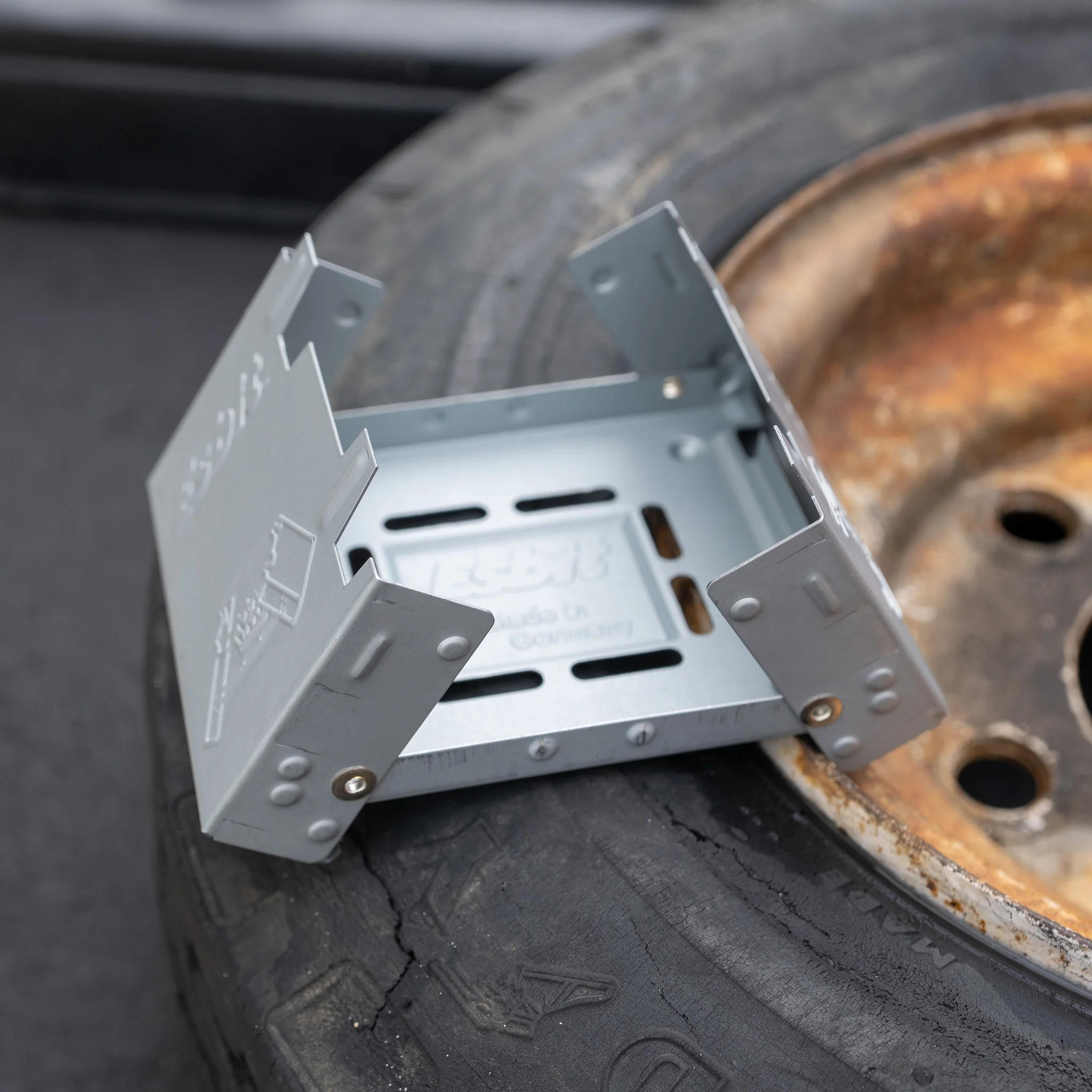 Esbit Folding Pocket Stove w/Solid Fuel Tablets - Image 3