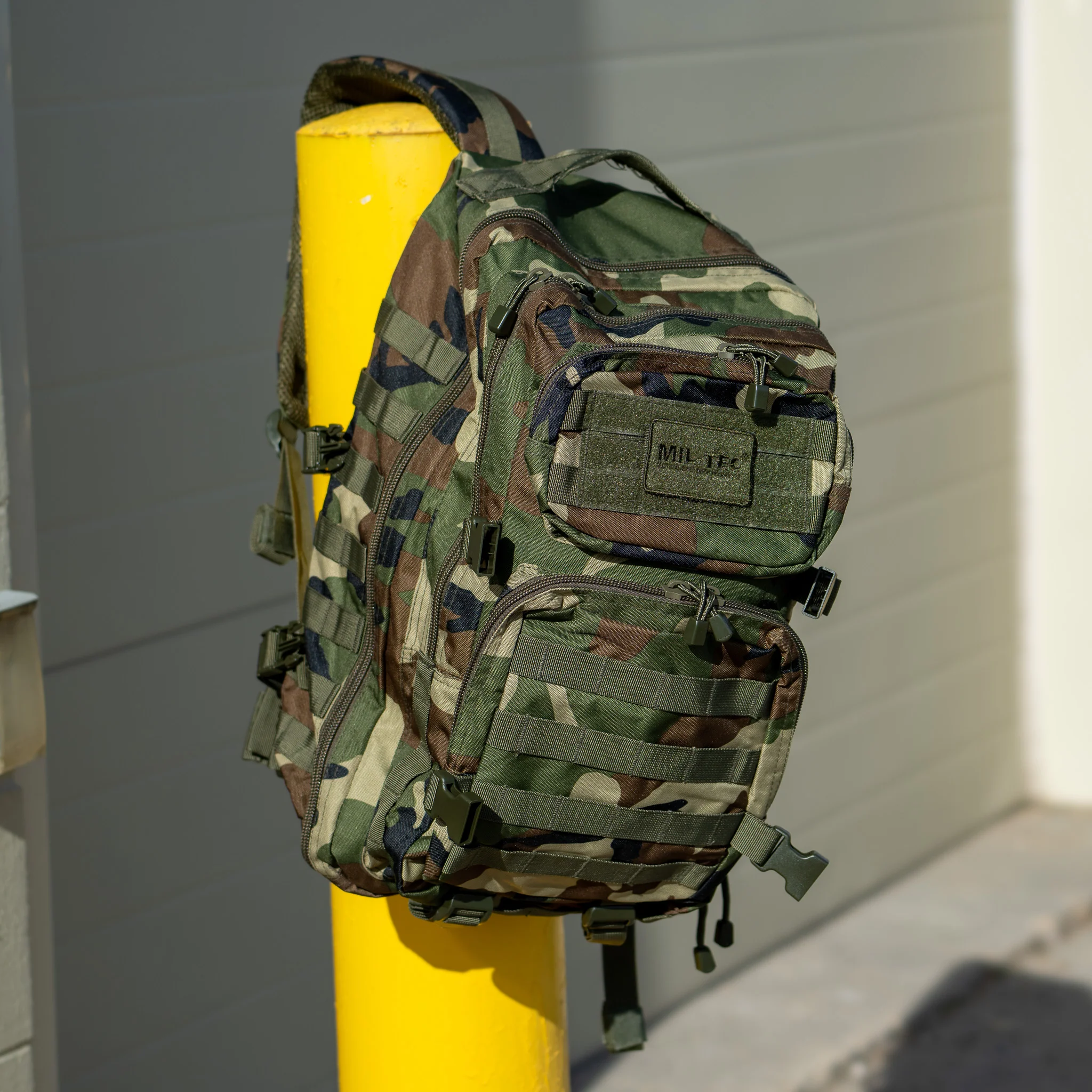 Mil-Tec Woodland Large Assault Pack - Image 3