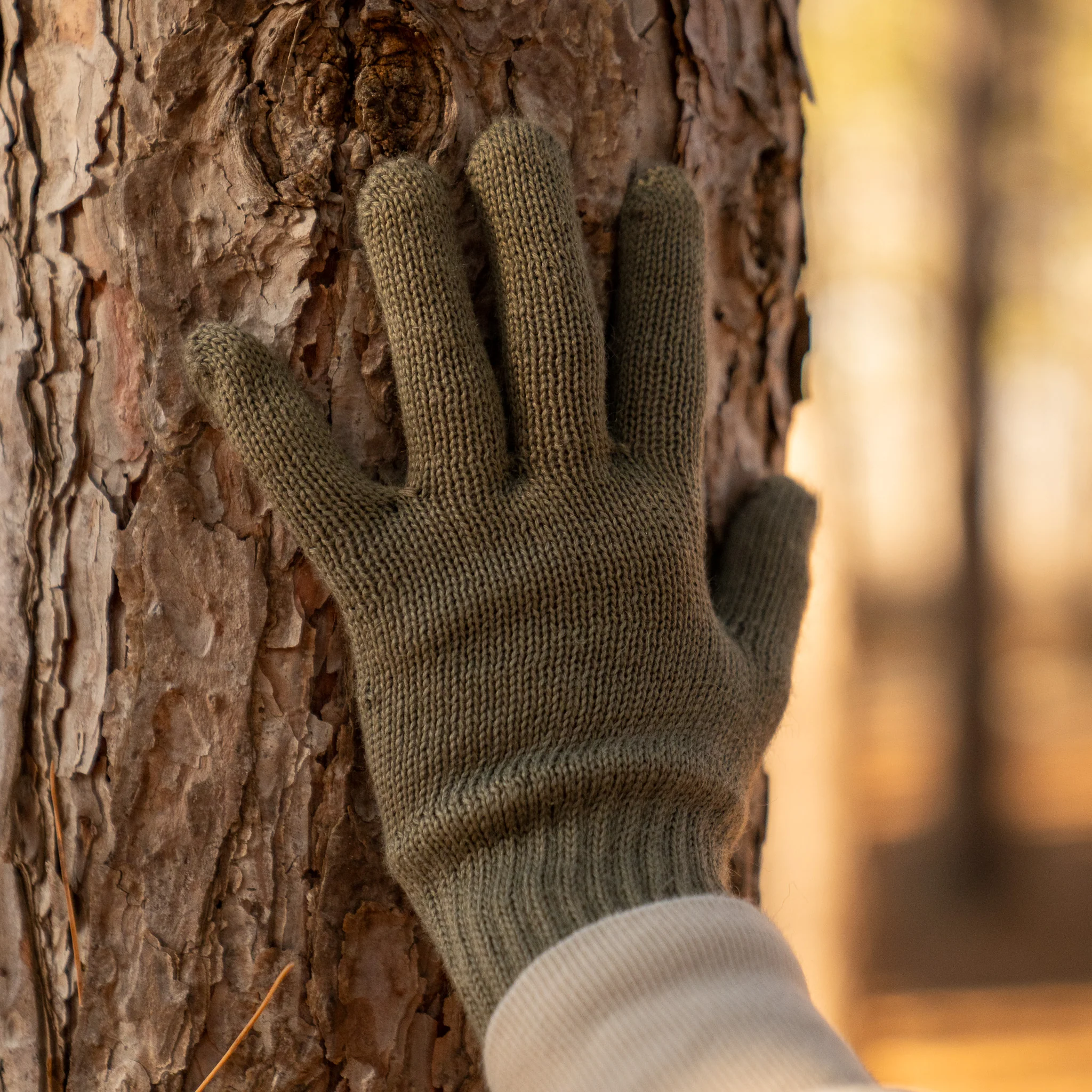Issued East German Wool Gloves - Image 5